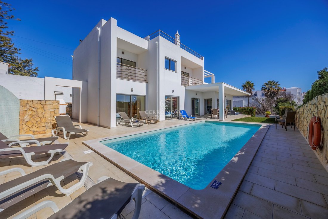 Villa in Olhos de Agua, Algarve, Portugal 1 - 17437256