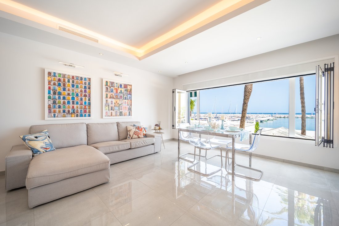 Apartment in Puerto Banus, Marbella, Spain 1 - 15879666