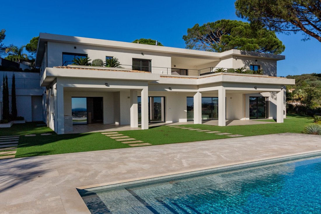 Villa in Basse Suane-Les Virgiles, Sainte-Maxime, France 2 - 17436056
