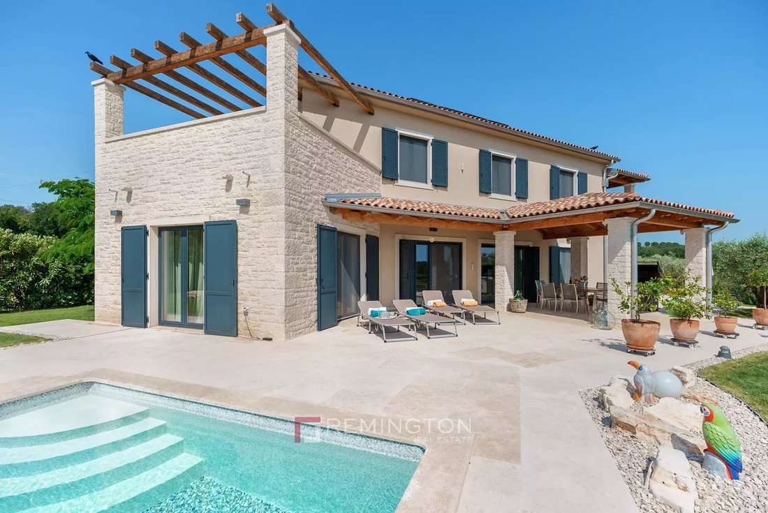 Villa in Labinci, Istria County, Croatia 2 - 16478007