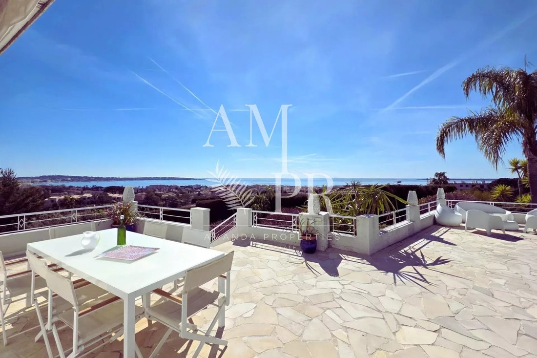 Villa in Gabelle-Courcettes-Les Clos, Vallauris, France 4 - 17423734