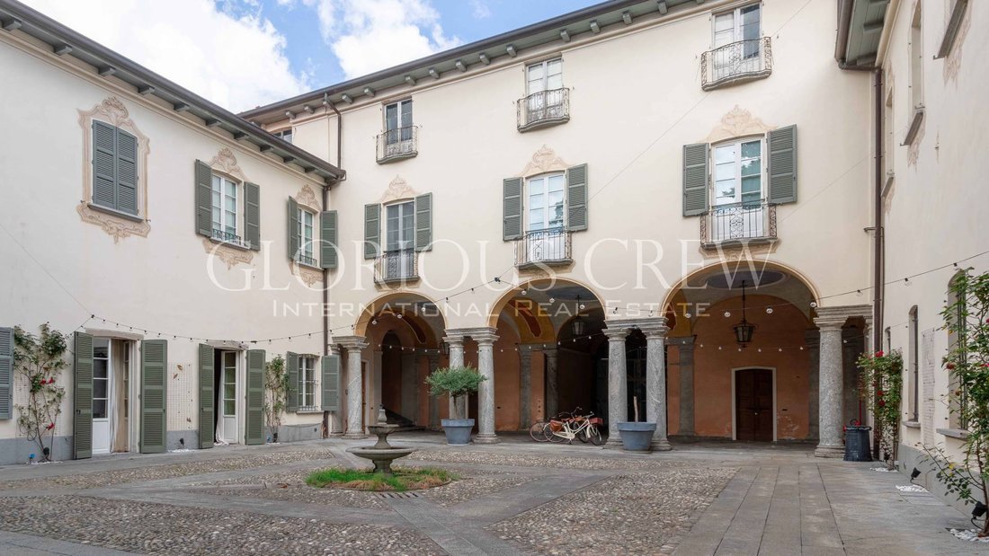 Villa in Oggiono, Lombardy, Italy 3 - 17439484