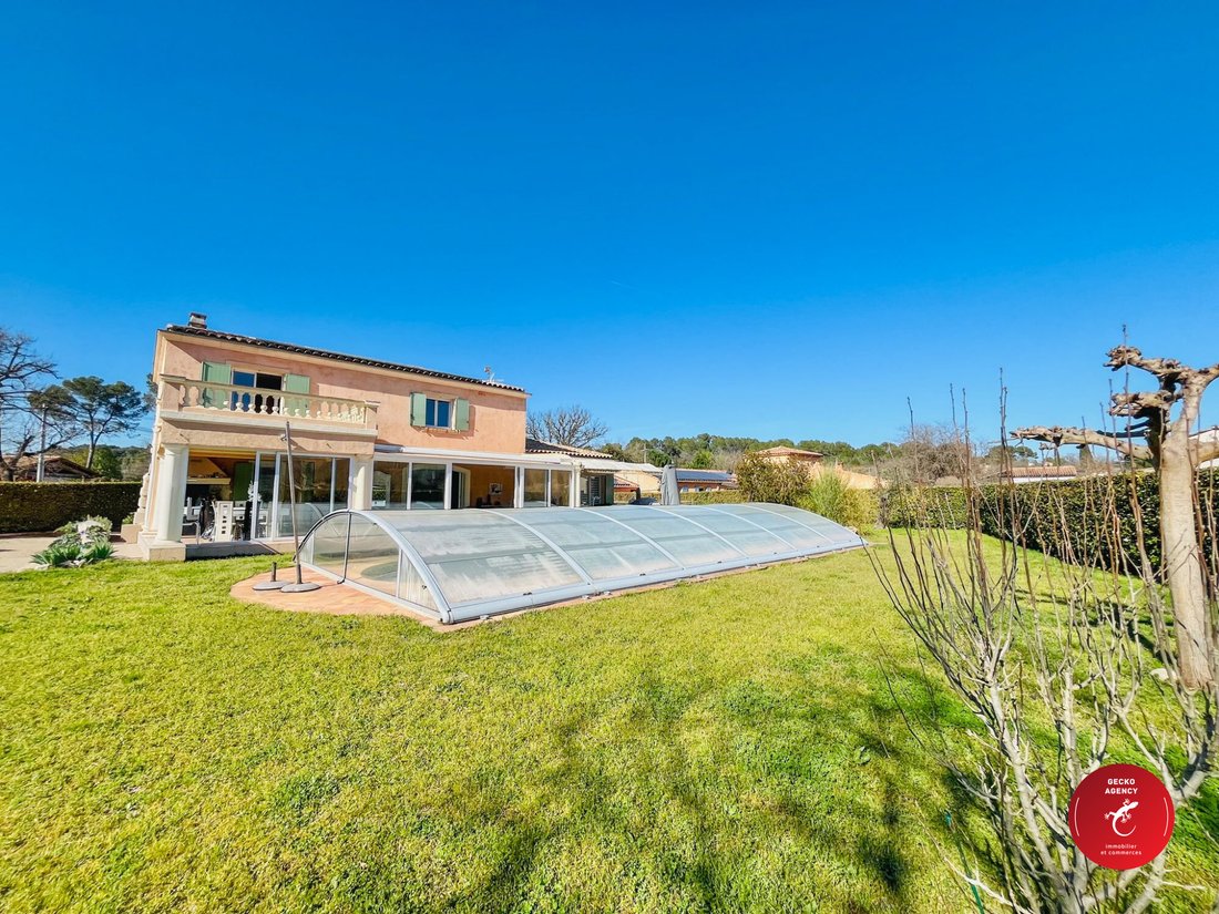 Villa in Trans-en-Provence, Provence-Alpes-Côte d'Azur, France 1 - 17439821