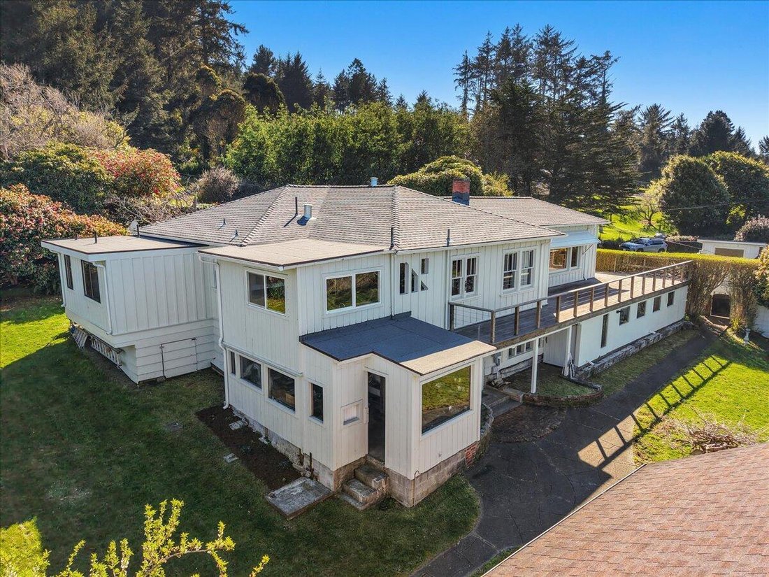 Cutten, California, United States 1 - 17439035