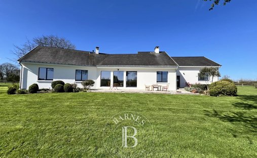 House in Quettreville-sur-Sienne, Normandy, France 1