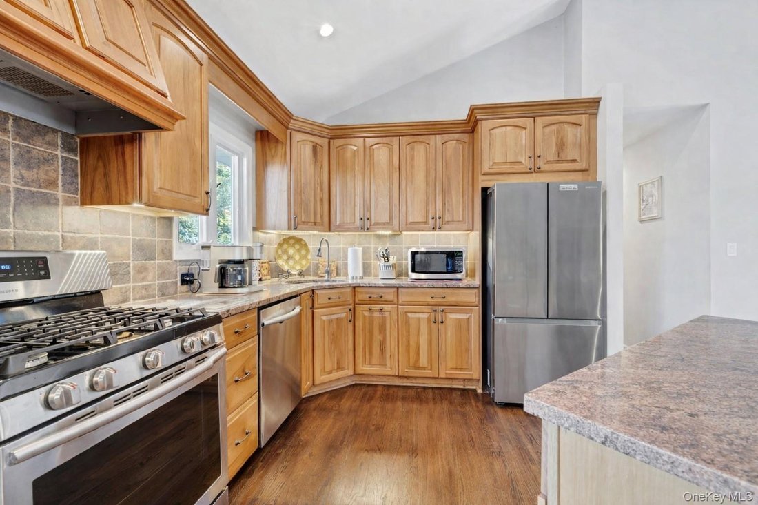 House in Peconic, New York, United States 3 - 17438858