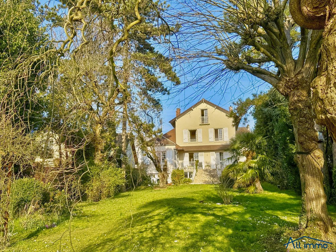 House in Sucy-en-Brie, Ile-de-France, France 5 - 15385676