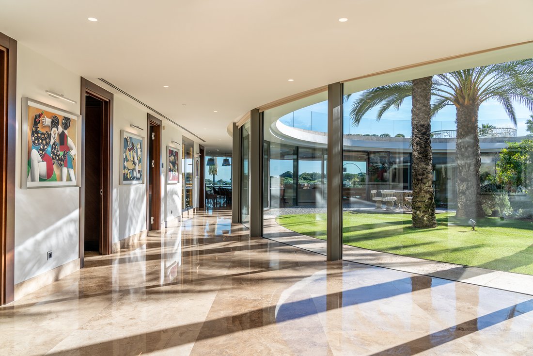 House in Sotogrande, San Roque, Andalusia 4 - 16776070