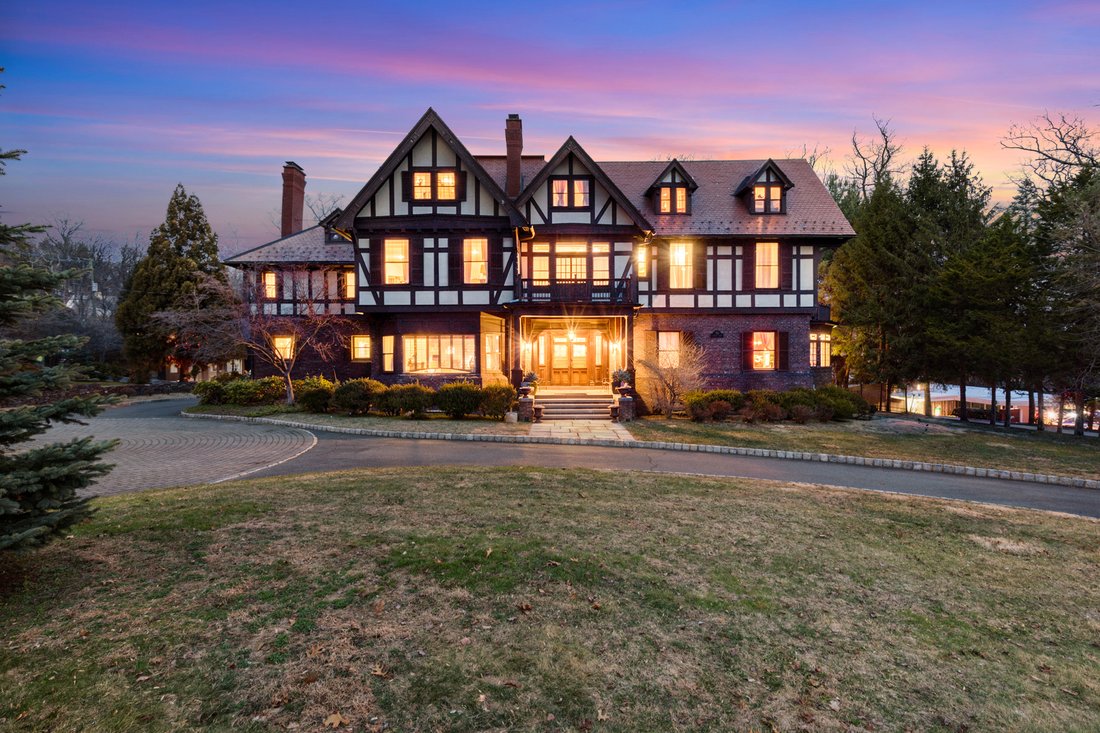 Estate in West Orange, New Jersey, United States 1 - 17439400