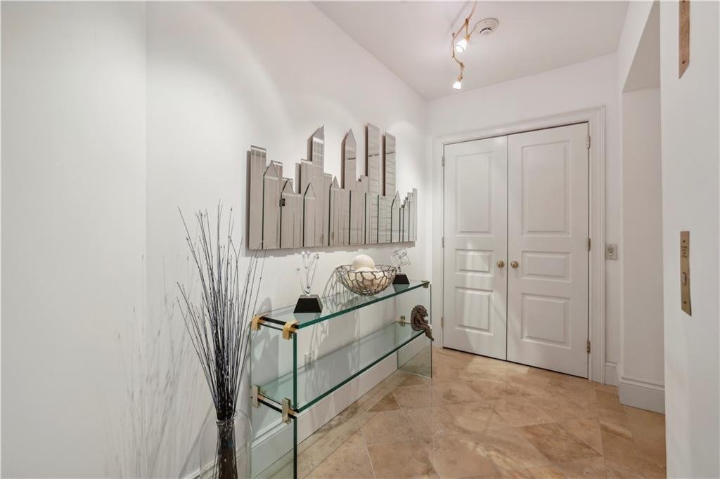 Condo in Atlanta, Georgia, United States 3 - 17440296