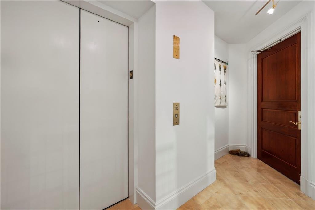 Condo in Atlanta, Georgia, United States 5 - 17440296