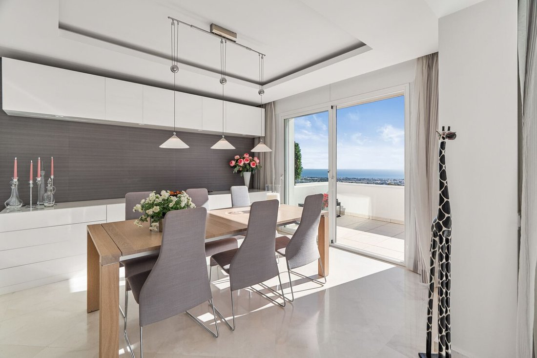 Apartment in La Quinta, Benahavis, Andalusia 5 - 17440570