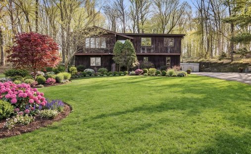 House in Chestnut Ridge, New York, United States 1