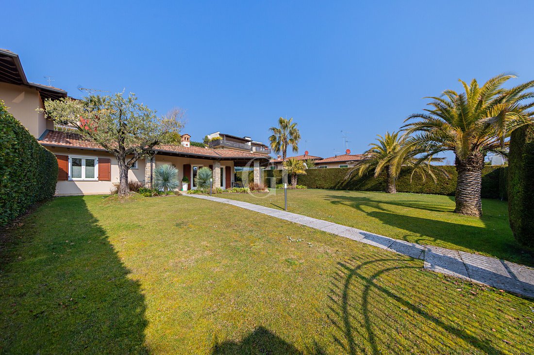 House in Moniga del Garda, Lombardy, Italy 3 - 16531193