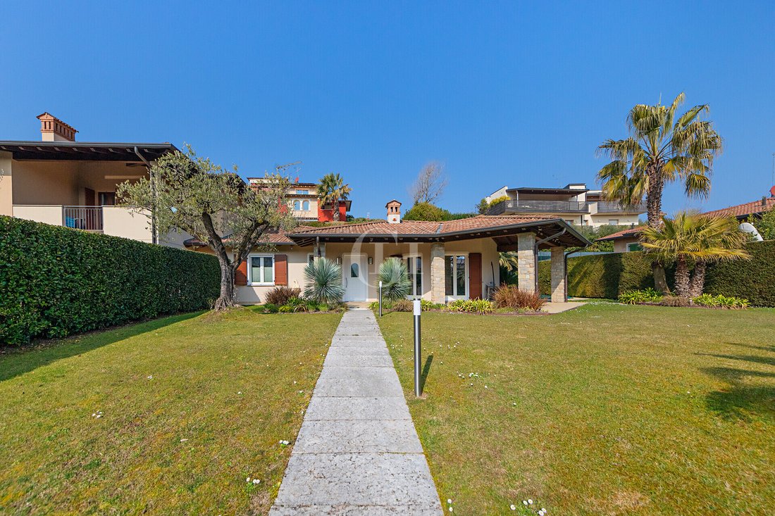House in Moniga del Garda, Lombardy, Italy 2 - 16531193