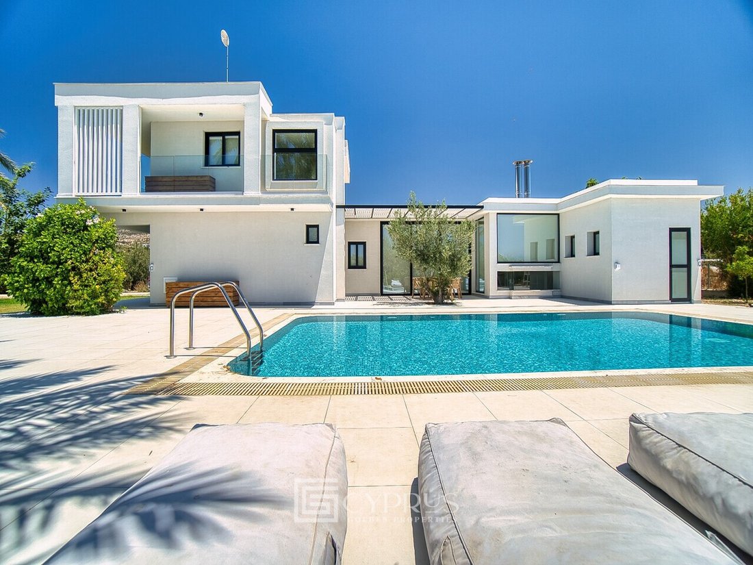 Villa in Peyia, Paphos, Cyprus 1 - 17440091