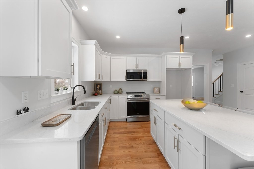 House in Douglas, Massachusetts, United States 4 - 17440375
