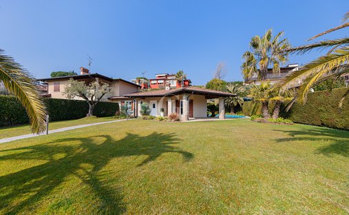 House in Moniga del Garda, Lombardy, Italy 1