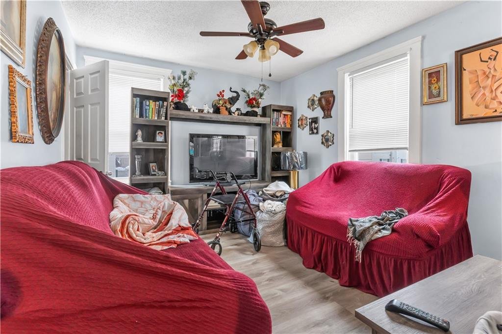 House in Central Falls, Rhode Island, United States 4 - 17440077