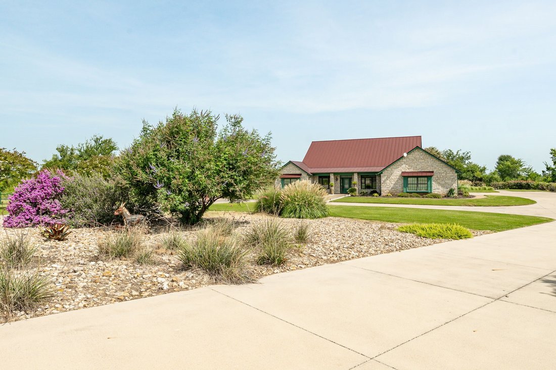 House in Comanche, Texas, United States 5 - 17440396