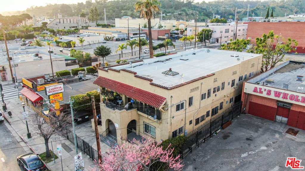 Los Angeles, California, United States 1 - 17440179
