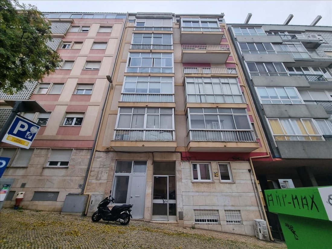Apartment in Campolide, Lisbon, Portugal 1 - 16692919