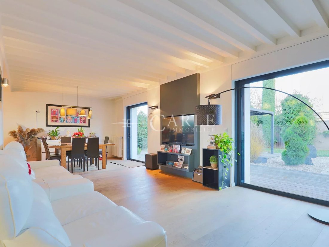 Villa in Oiselet la Grive, Bourgoin-Jallieu, France 5 - 15070537