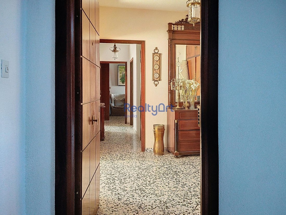 Apartment in Casco Antiguo, Seville, Spain 5 - 17440709