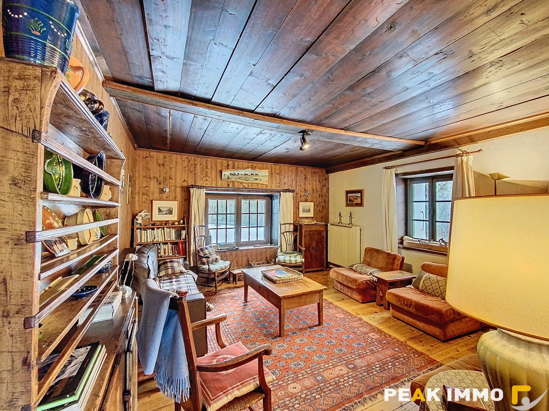 Chalet in Les Houches, Auvergne-Rhône-Alpes, France 2 - 17440612