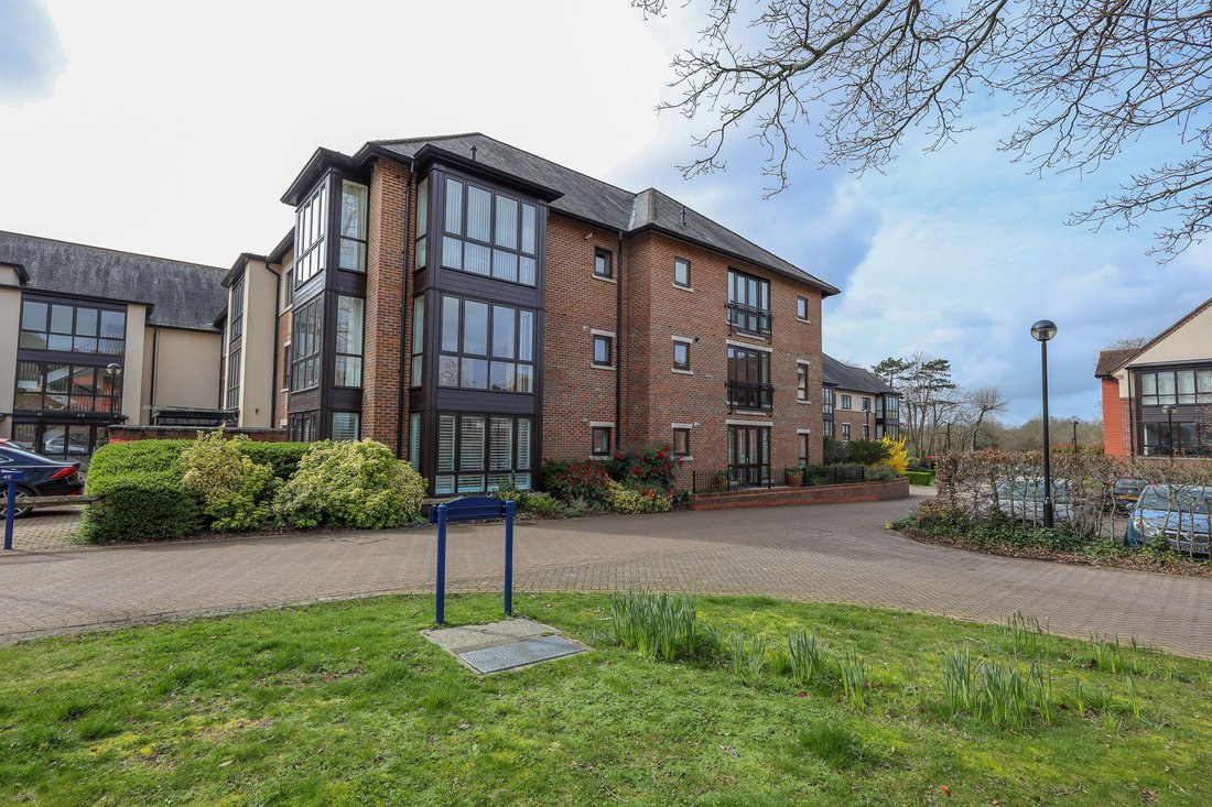Apartment in Ditchling, England 1 - 17440728