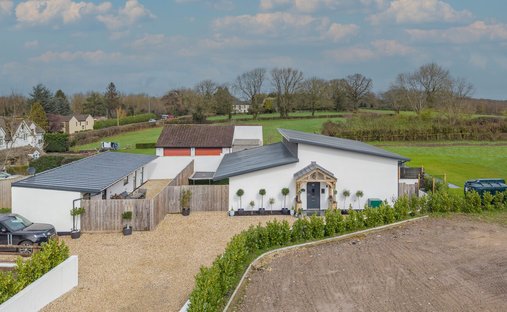 House in Grovesend, Thornbury, England 1