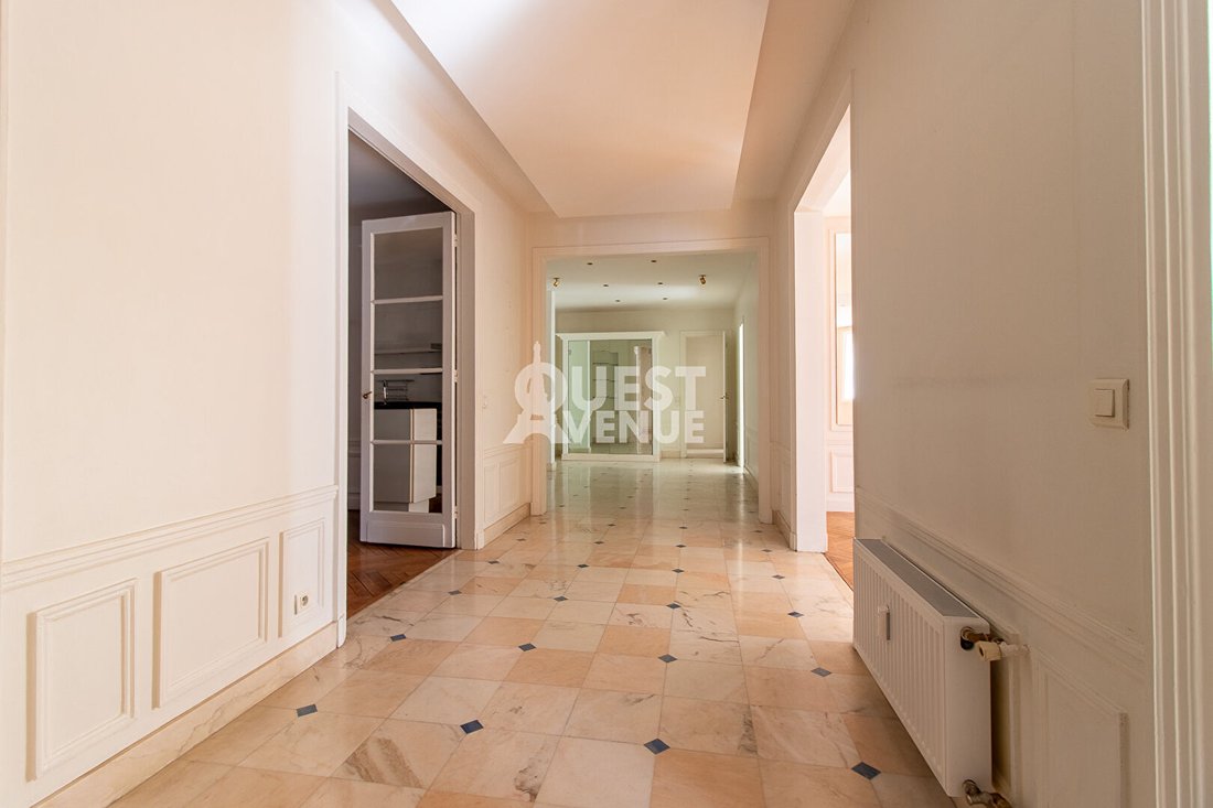Apartment in Silly-Gallieni, Boulogne-Billancourt, France 2 - 17440556