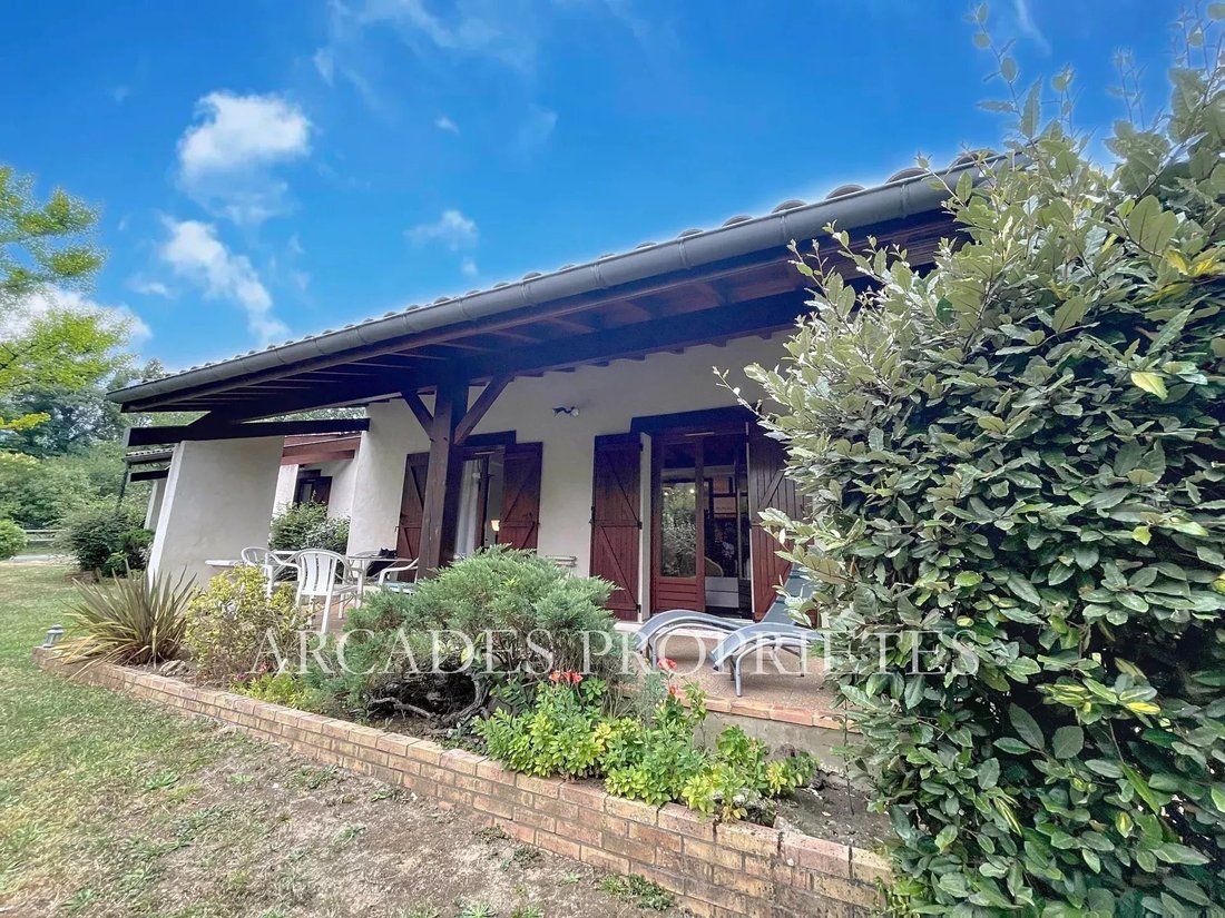 House in Saint-Sulpice-et-Cameyrac, Nouvelle-Aquitaine, France 4 - 17440909