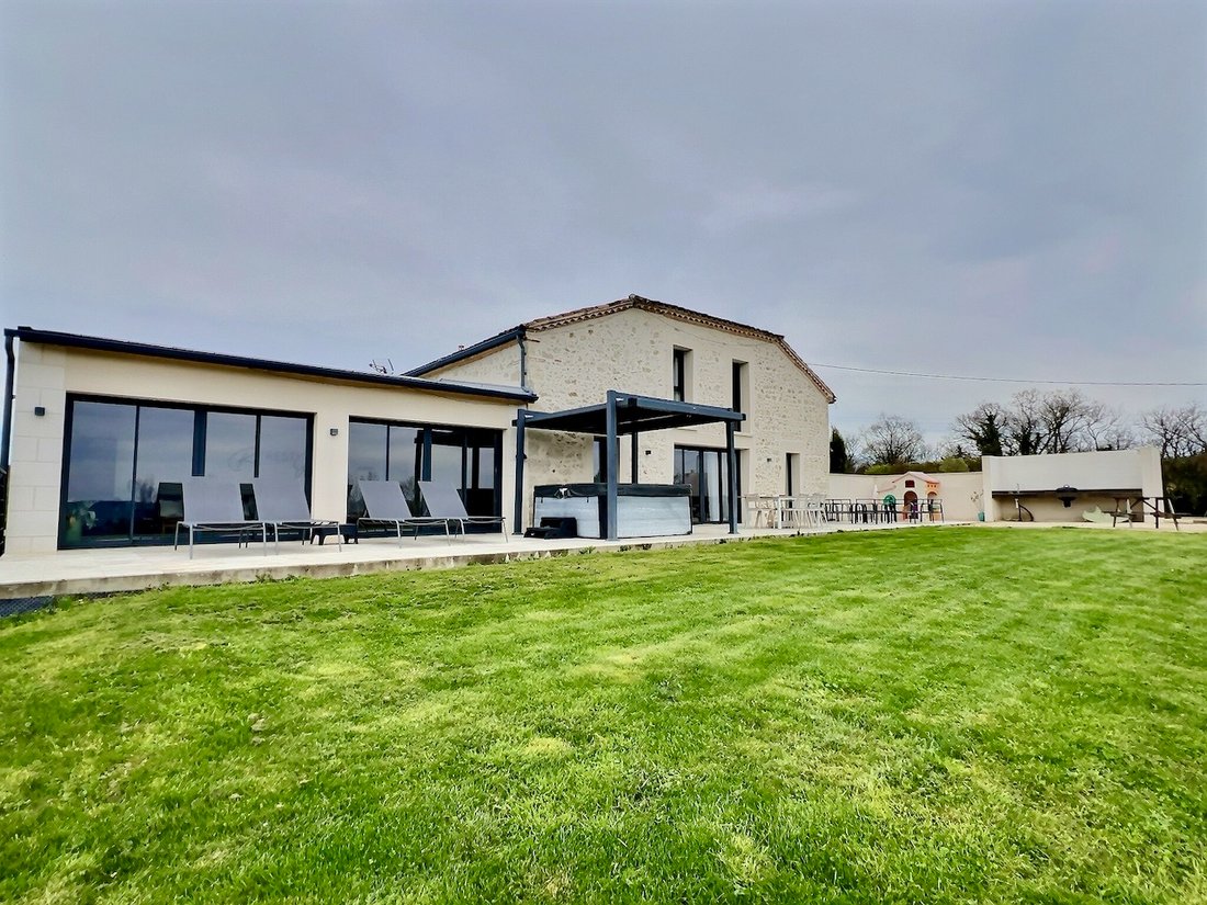 Villa in Sainte Catherine, Villeneuve-sur-Lot, France 2 - 17441004