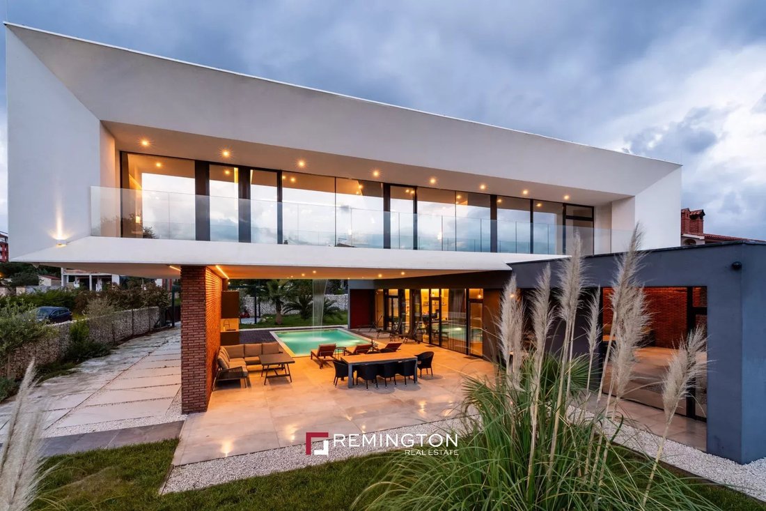 Villa in Mjesni odbor Busoler, Grad Pula, Istria County 1 - 15757874