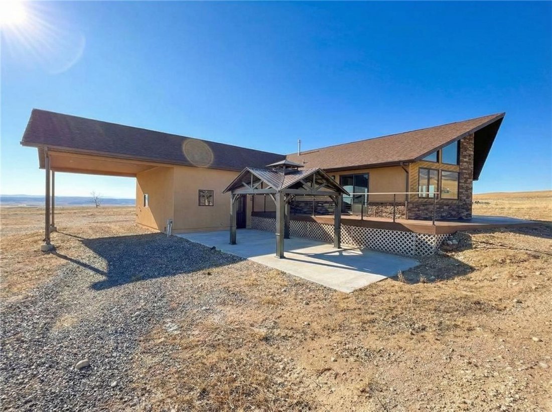 House in Belfry, Montana, United States 3 - 17440890