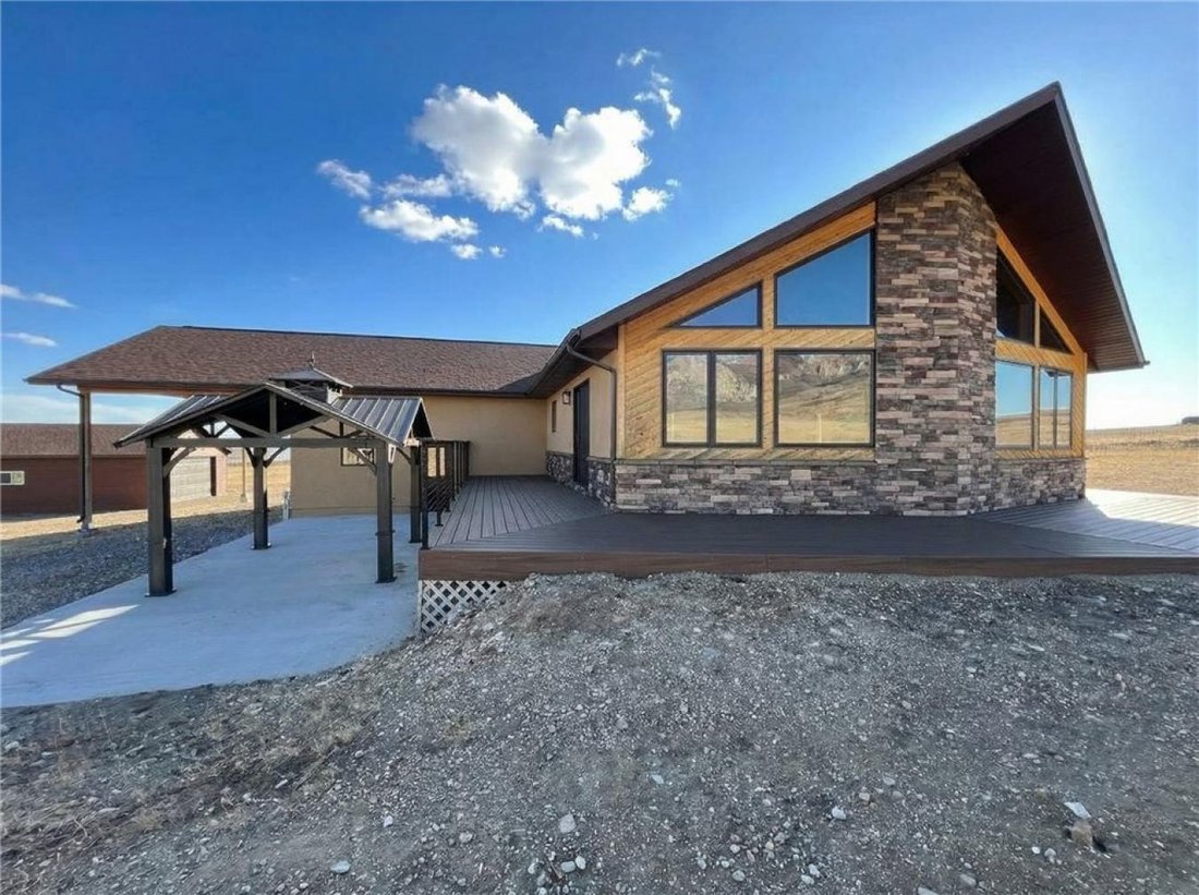 House in Belfry, Montana, United States 2 - 17440890