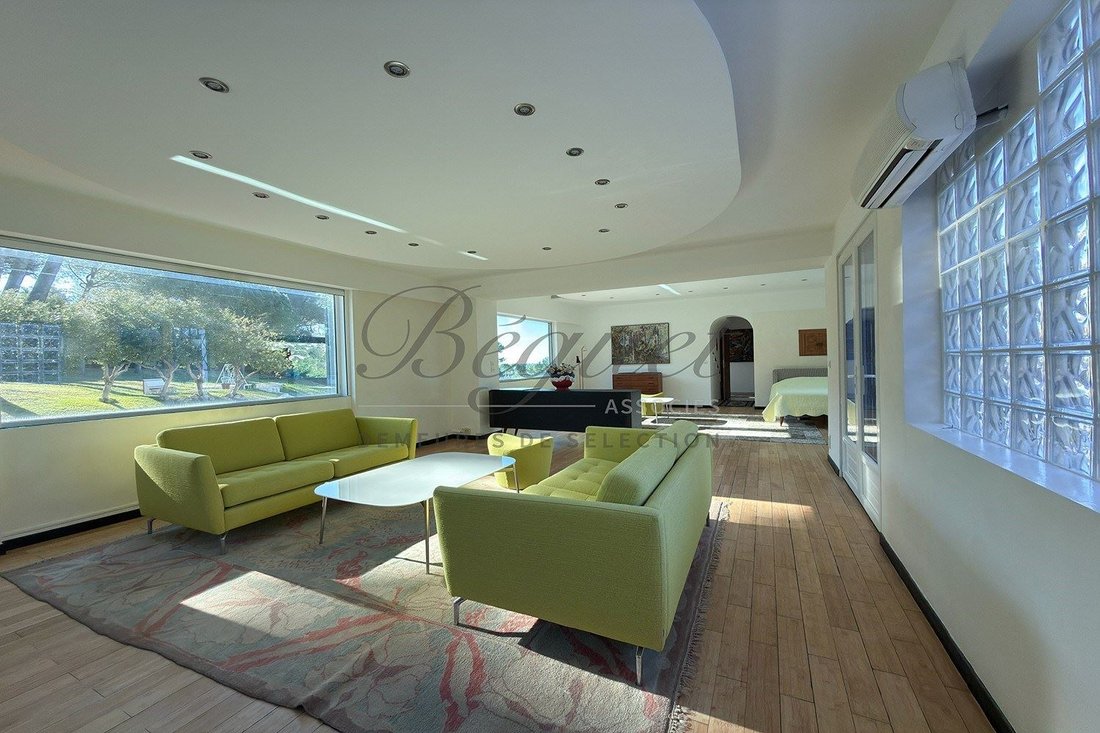 House in Saint Maymes-Lauvert, Antibes, France 5 - 17396059