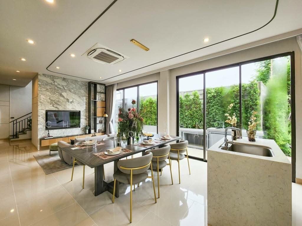 Townhouse in Khlong Sam Prawet, Krung Thep Maha Nakhon, Thailand 4 - 17441701