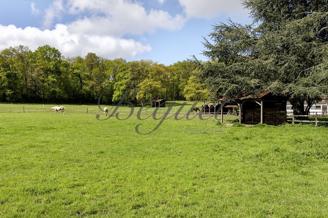 House in Poigny-la-Forêt, Ile-de-France, France 4 - 16075267