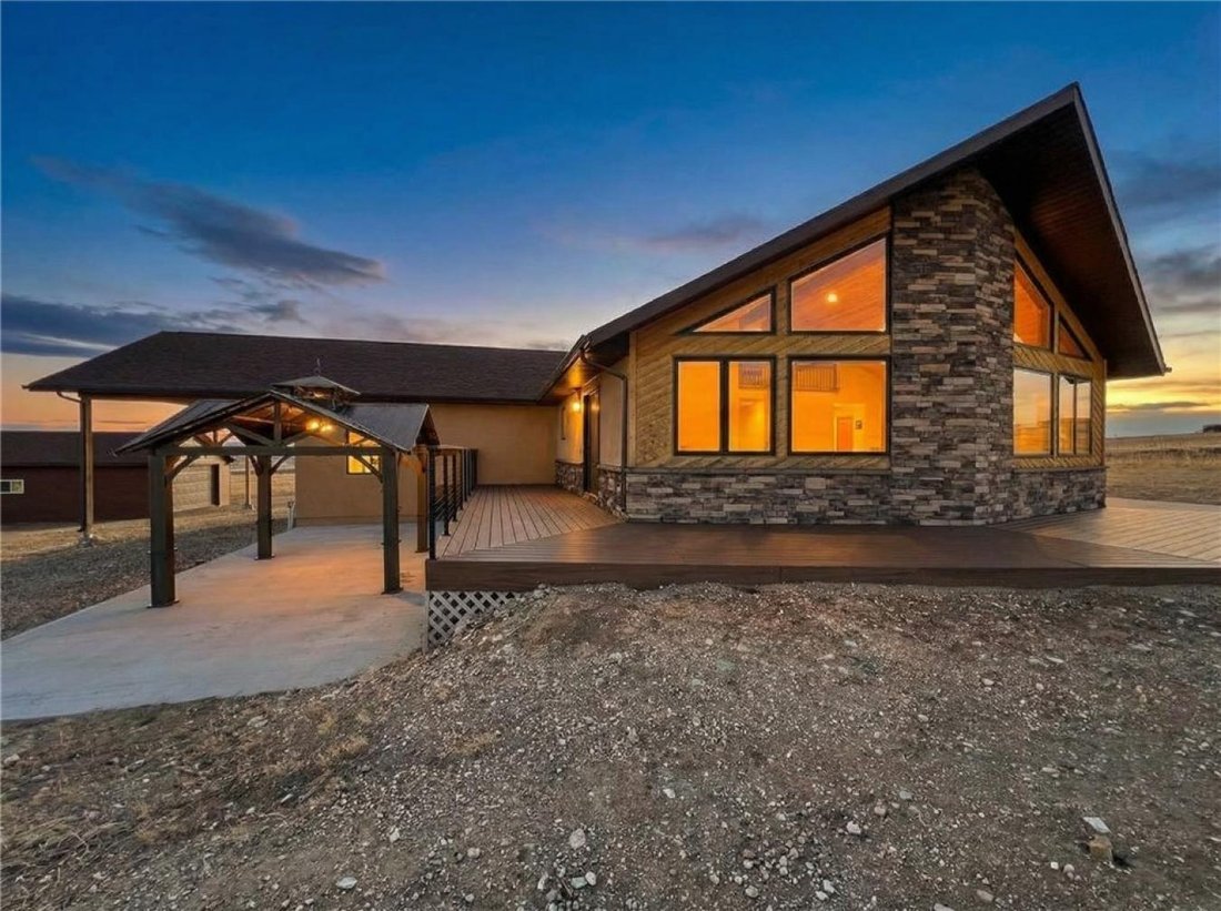 House in Belfry, Montana, United States 1 - 17440890