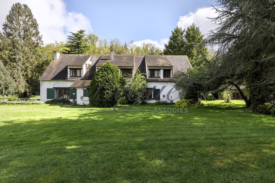 House in Poigny-la-Forêt, Ile-de-France, France 2 - 16075267