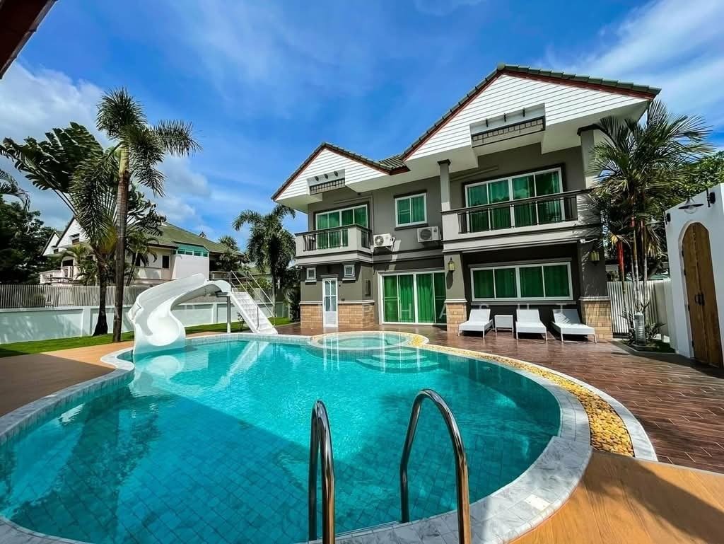 Villa in Pattaya City, Chon Buri, Thailand 1 - 17441762