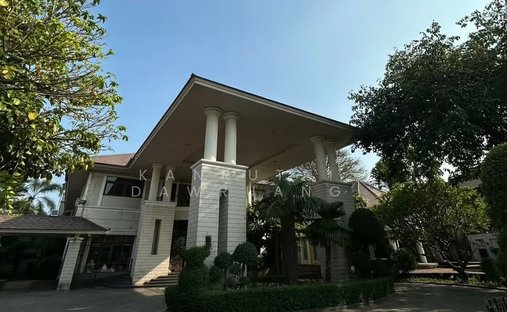 House in Khlong Chan, Krung Thep Maha Nakhon, Thailand 1