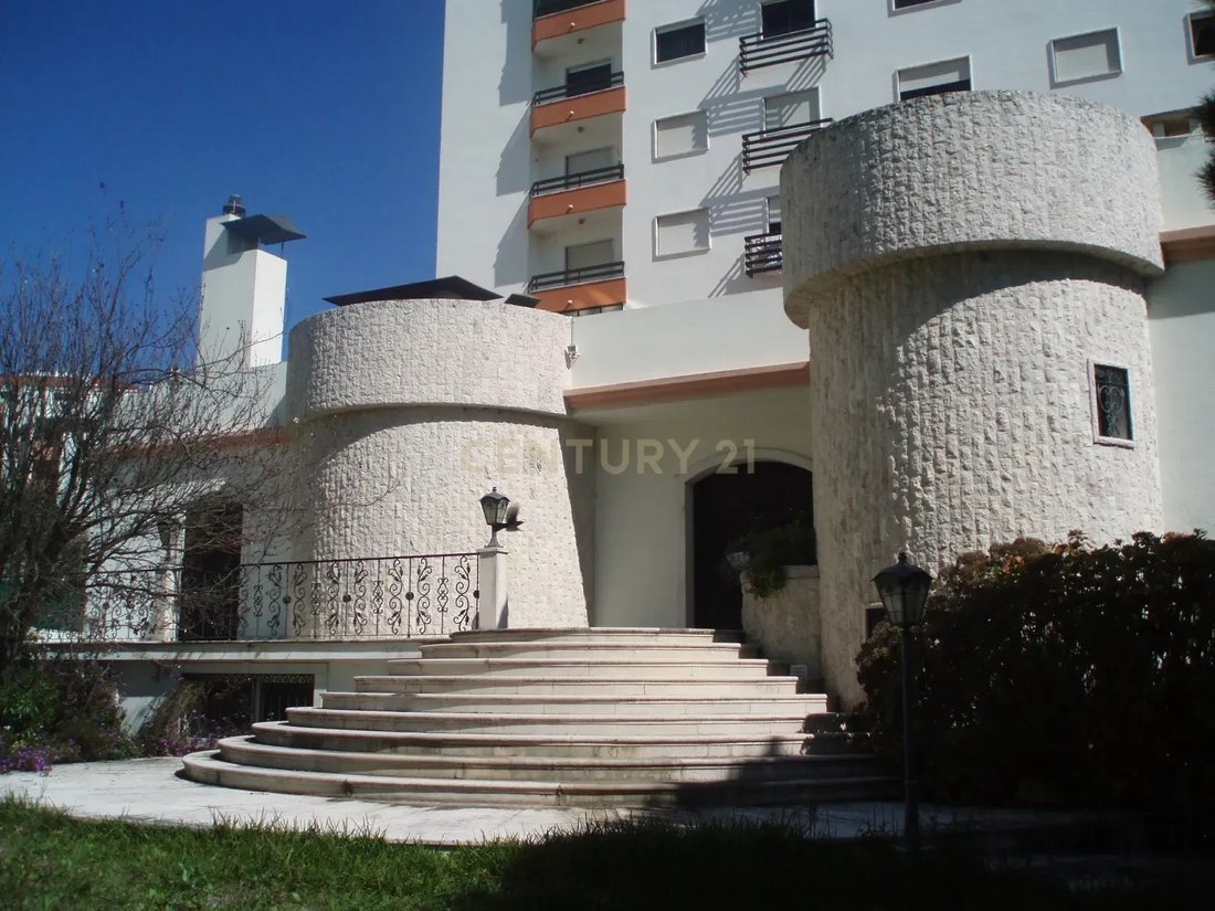 Villa in Massama e Monte Abraao, Lisbon, Portugal 1 - 11974513