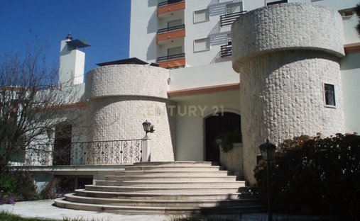 Villa in Massama e Monte Abraao, Lisbon, Portugal 1