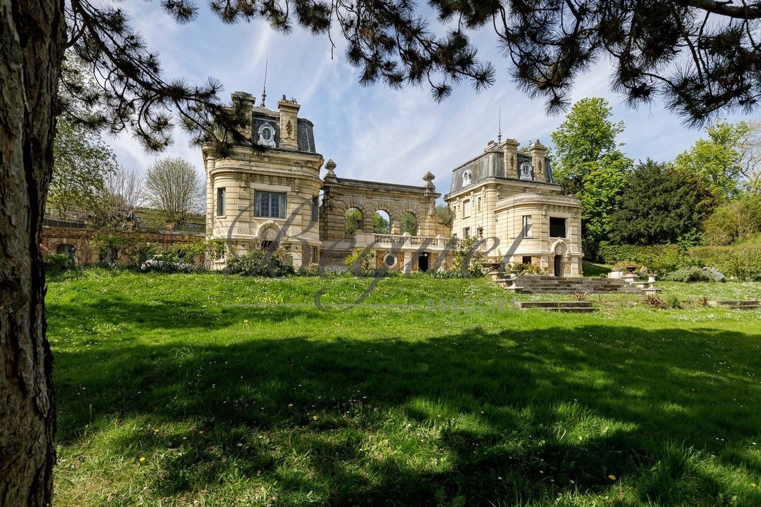 House in Les Coteaux de Seine, Louveciennes, France 1 - 16075257
