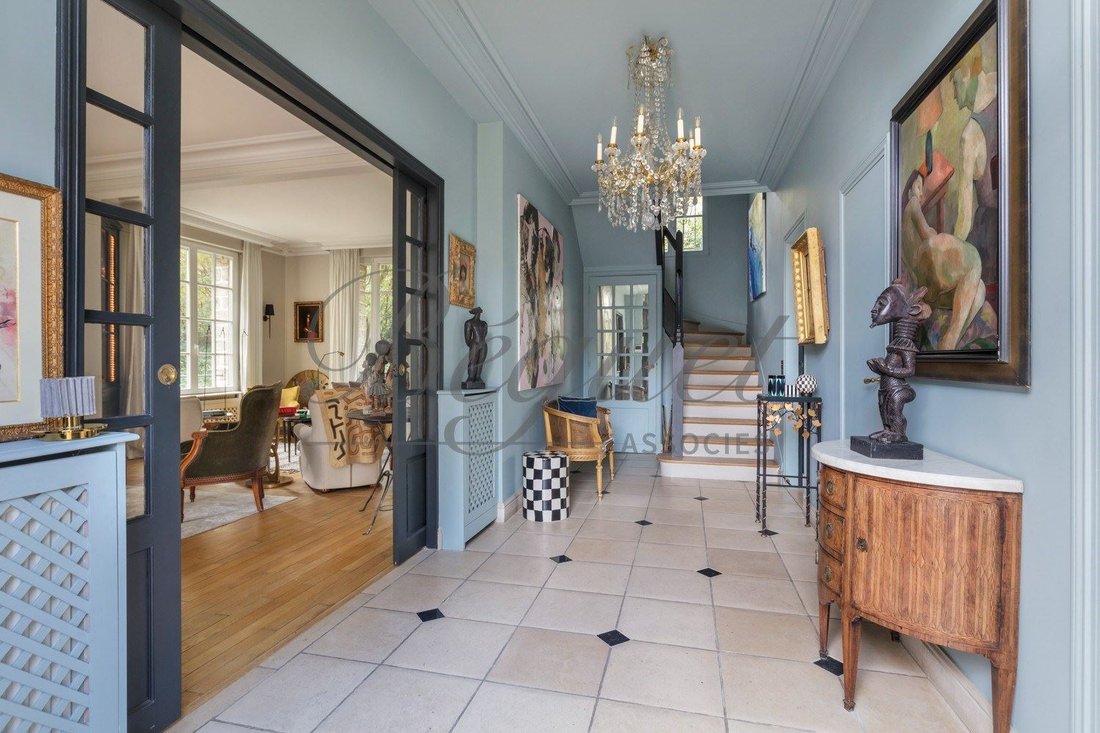 House in Marly-le-Roi, Ile-de-France, France 3 - 17131405