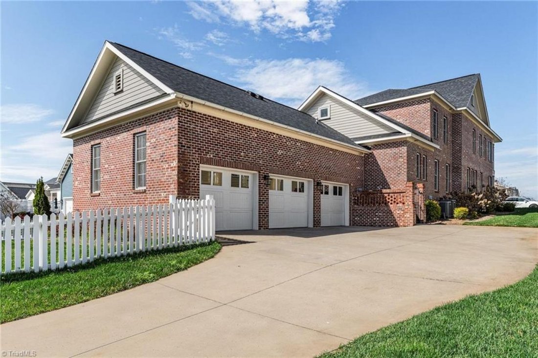 House in Winston-Salem, North Carolina, United States 3 - 17440923