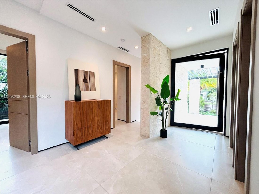 House in Miami Beach, Florida, United States 5 - 17440859
